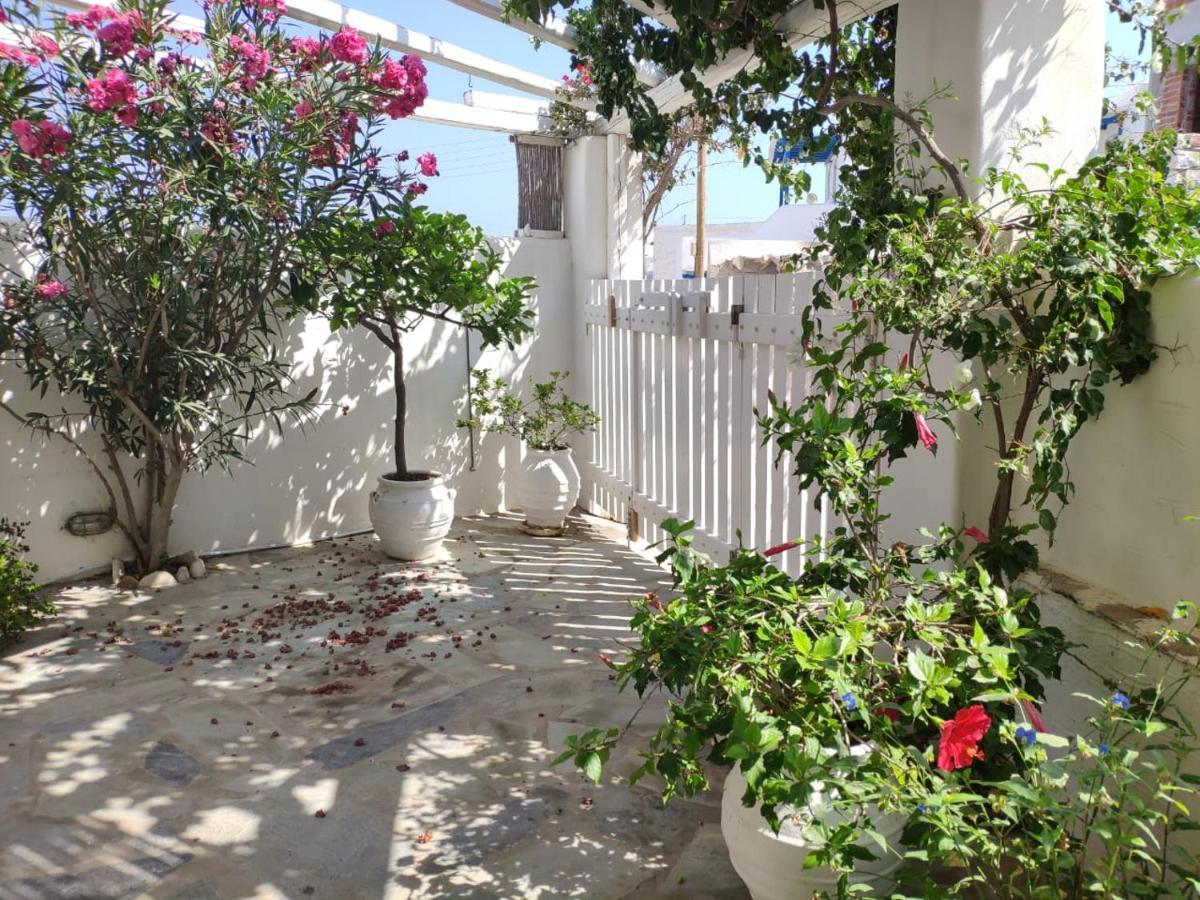 Вилла Lydia'S Charming House In Naoussa Экстерьер фото